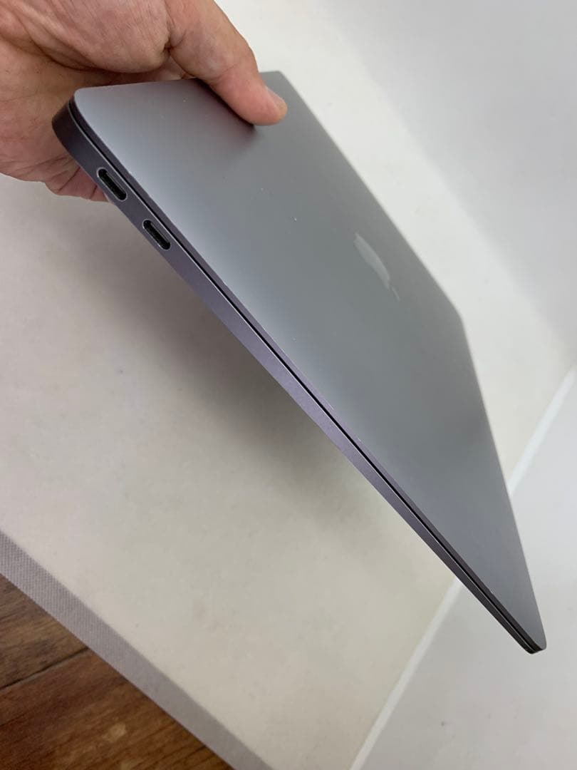 MacBook Air 2020 M1 8GB SSD 256GB tおおまけ