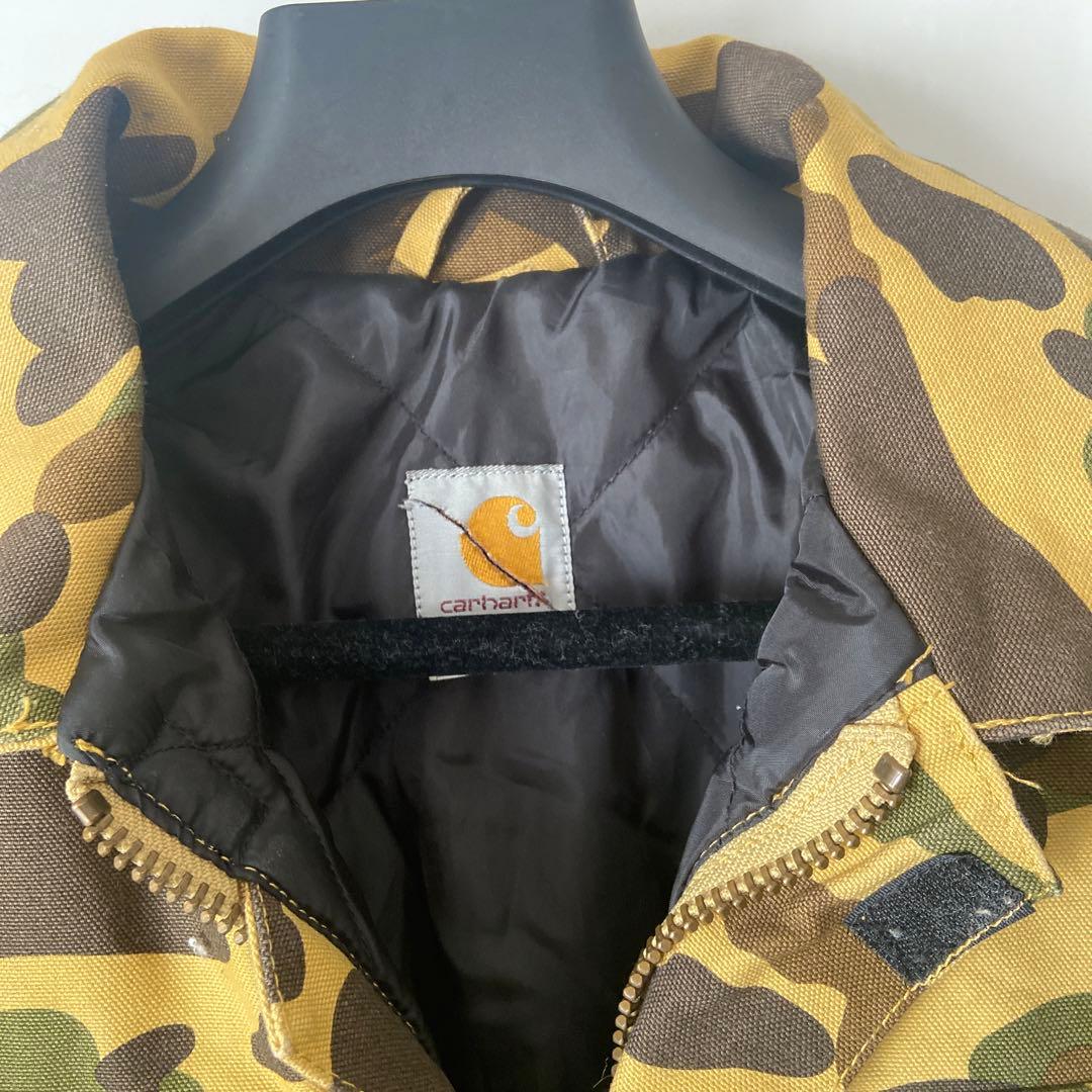 carharn men's 中綿コート　迷彩柄