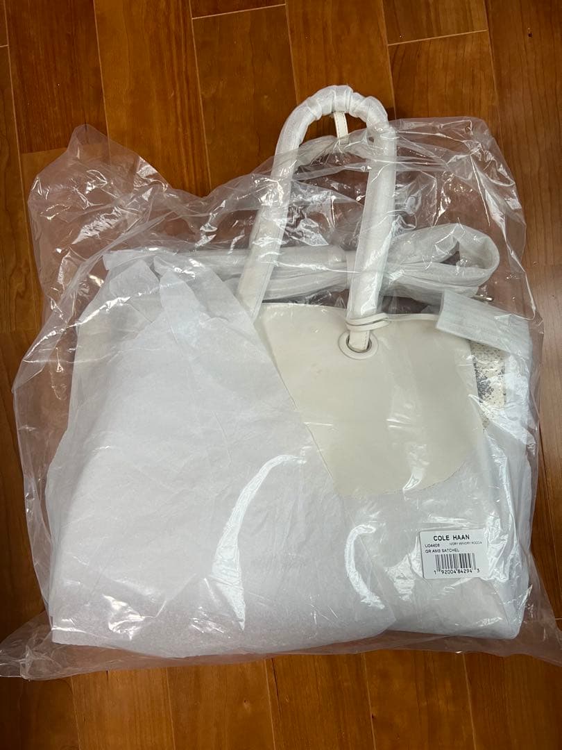 未使用品！コールハーンレディースバッグ：サッチェル