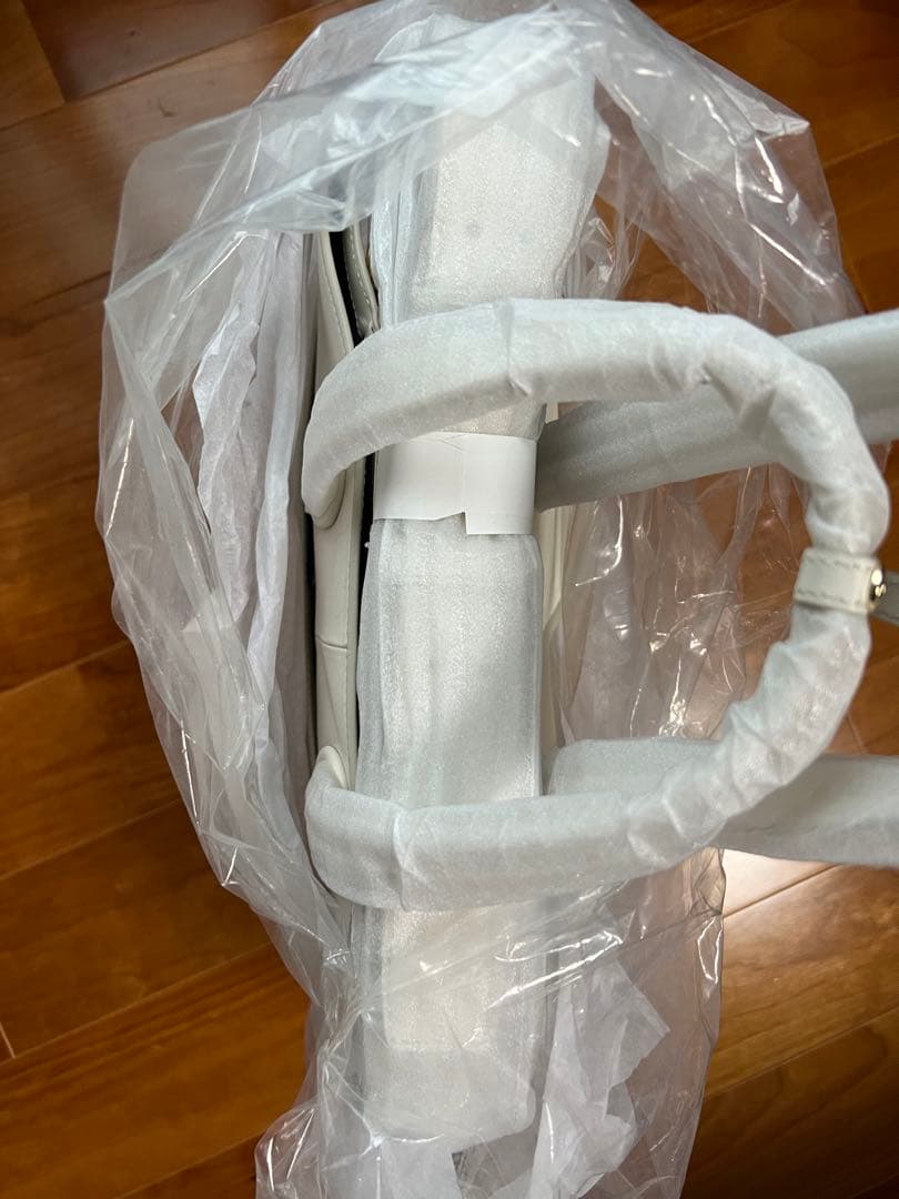 未使用品！コールハーンレディースバッグ：サッチェル