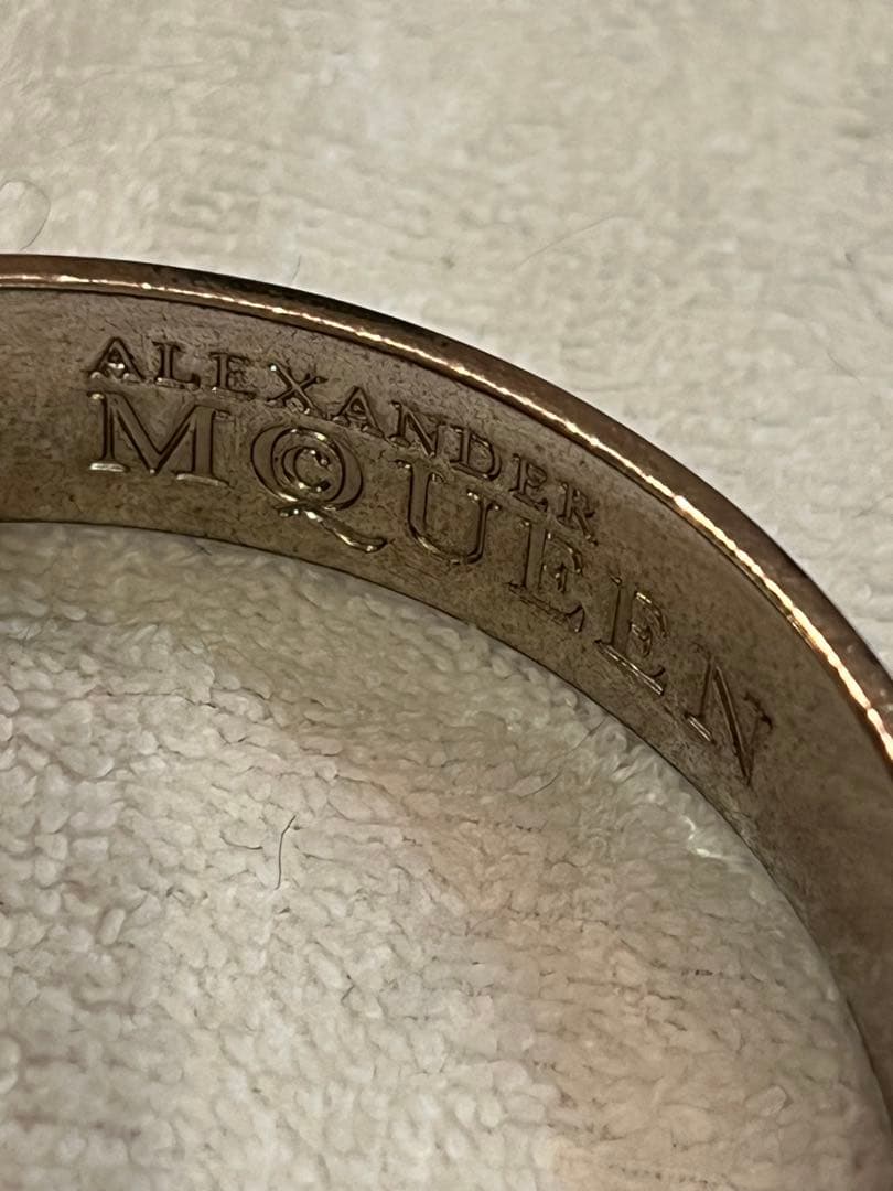 アレキサンダーマックイーンAlexanderMcQueen S スカルバングル