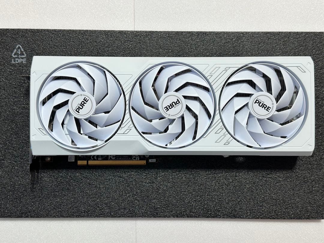 グラフィックボード・グラボ・ビデオカード Sapphire Radeon RX 7800 XT 16GB