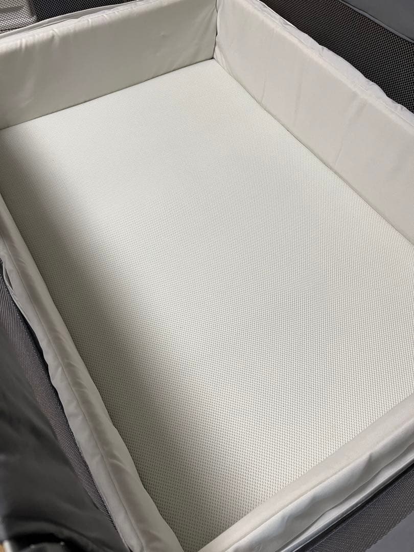 アップリカ　ココネルエアーAB グレーベアー　ほぼ新品同様