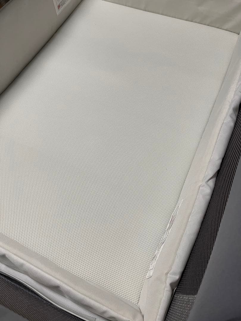 アップリカ　ココネルエアーAB グレーベアー　ほぼ新品同様