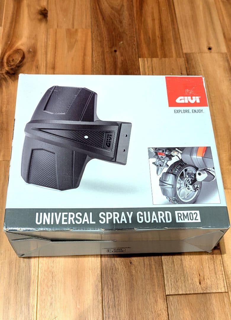 Givi ジビ ユニバーサル 汎用リアハガー ブラック RM02