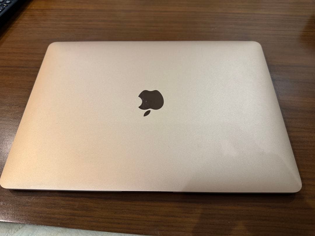 MacBook Air M1 ゴールド