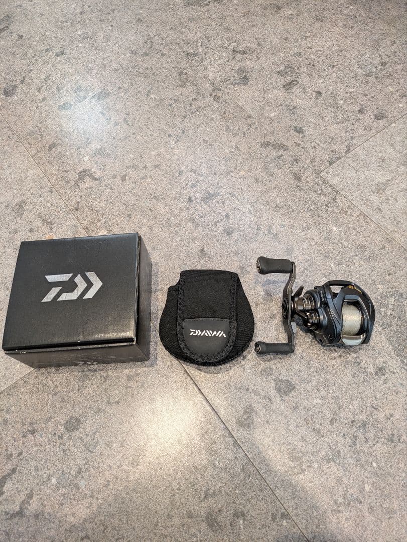 ダイワ スティーズ a2 tw 1000hl slp カーボンハンドル