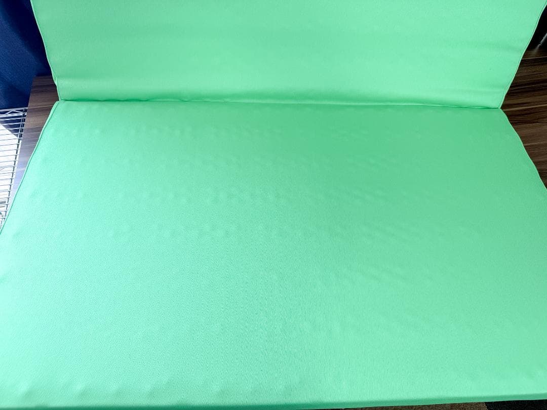 ヘルスウェーブゴールド すややか 三つ折り健康敷布団 グリーン