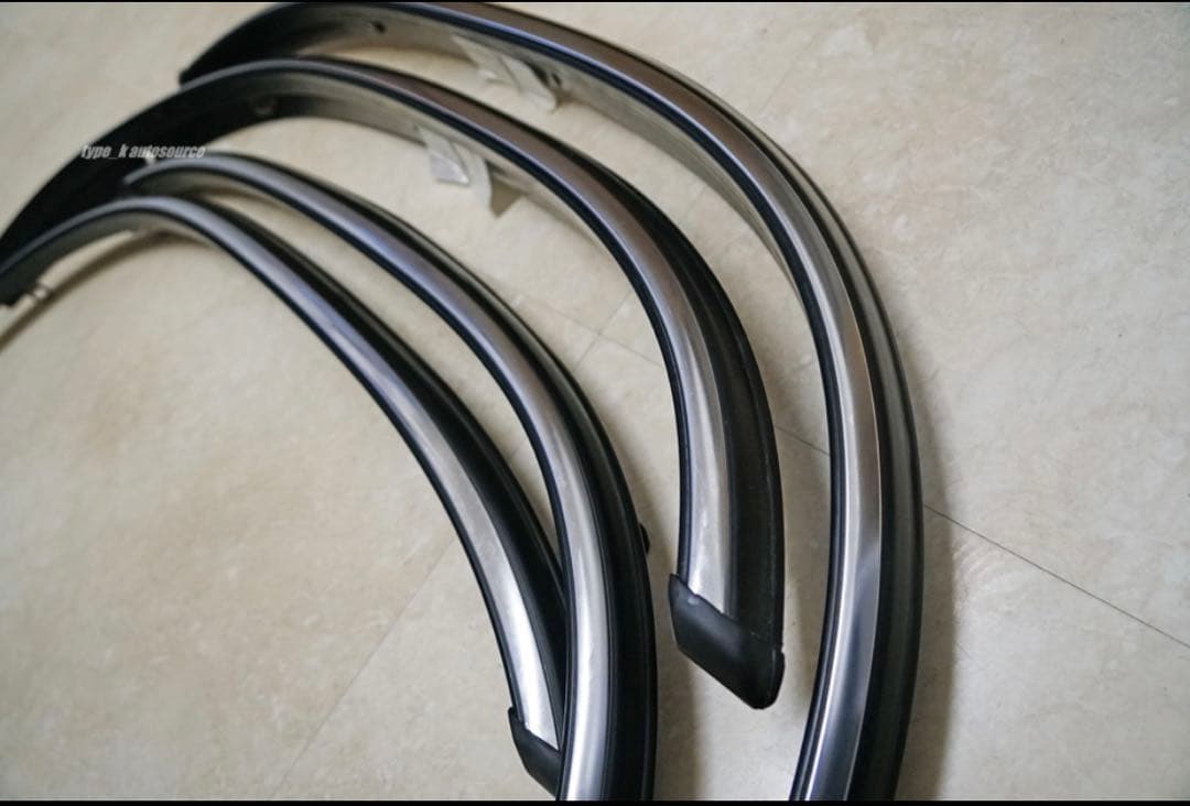 【トヨタ純正品】 ハイラックス サーフ 185 フェンダー モール 新品未使用