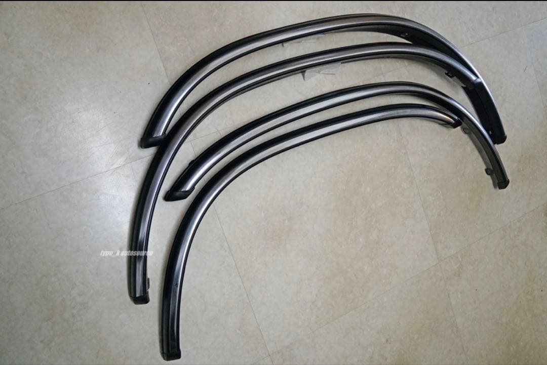 【トヨタ純正品】 ハイラックス サーフ 185 フェンダー モール 新品未使用