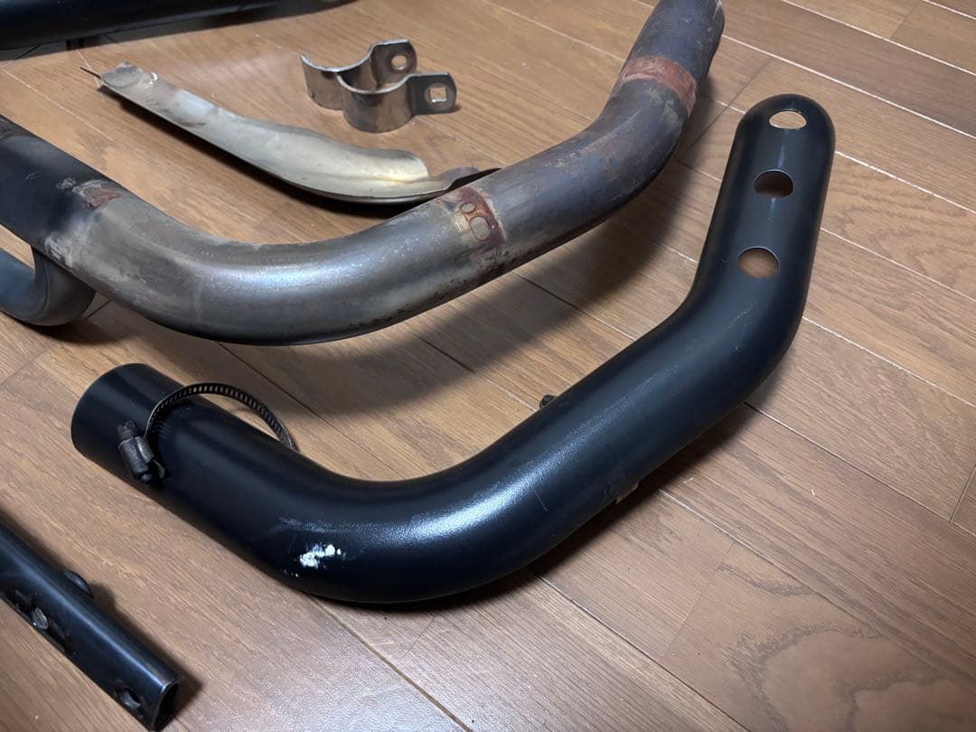 スポーツスター 14年〜 エキパイ　黒ヒートガード