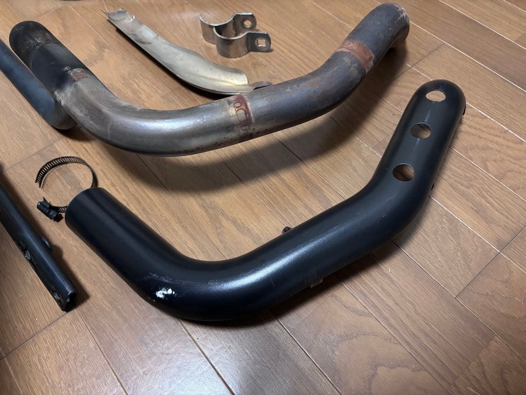 スポーツスター 14年〜 エキパイ　黒ヒートガード