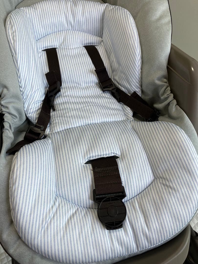 お値下げ！Combi ネムリラ手動スウィングベッド＆ハイローチェア　アカホン限定