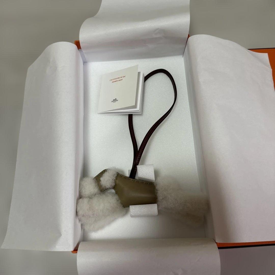 【新品未使用】HERMES バディチャーム K刻印 ベージュマルファ