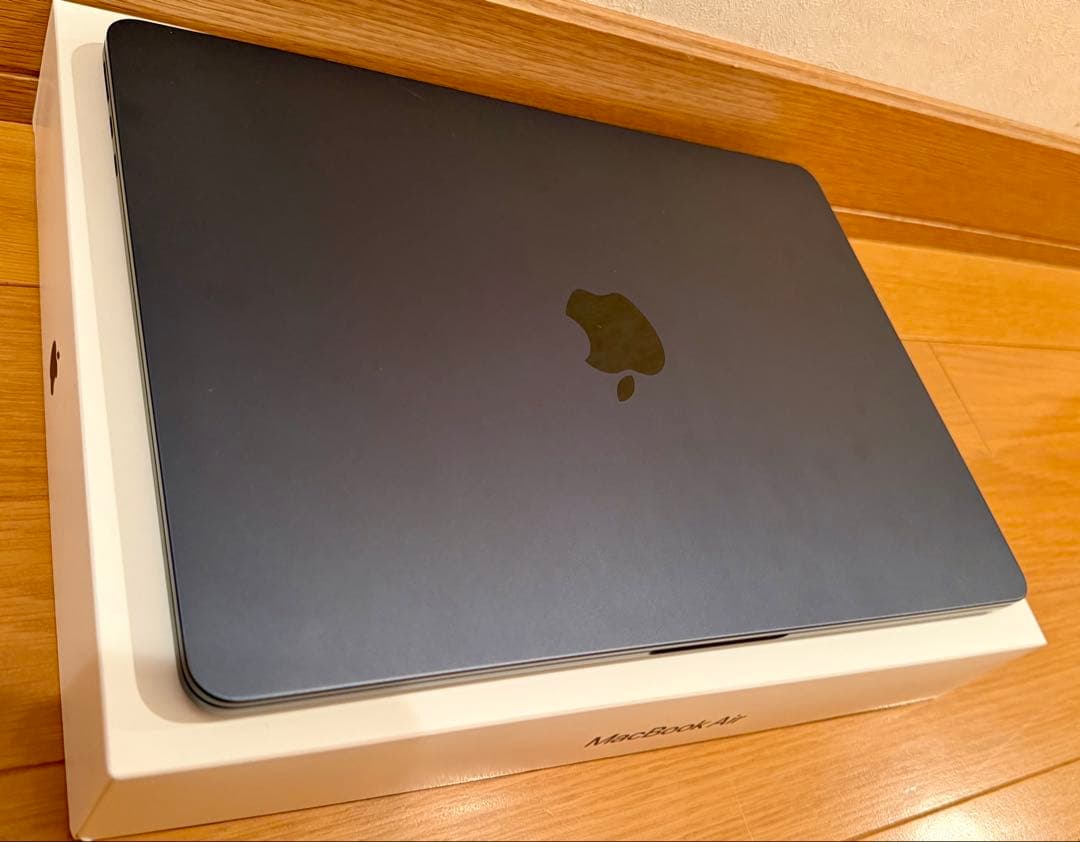 MacBook Air M2 13.6インチ ミッドナイト