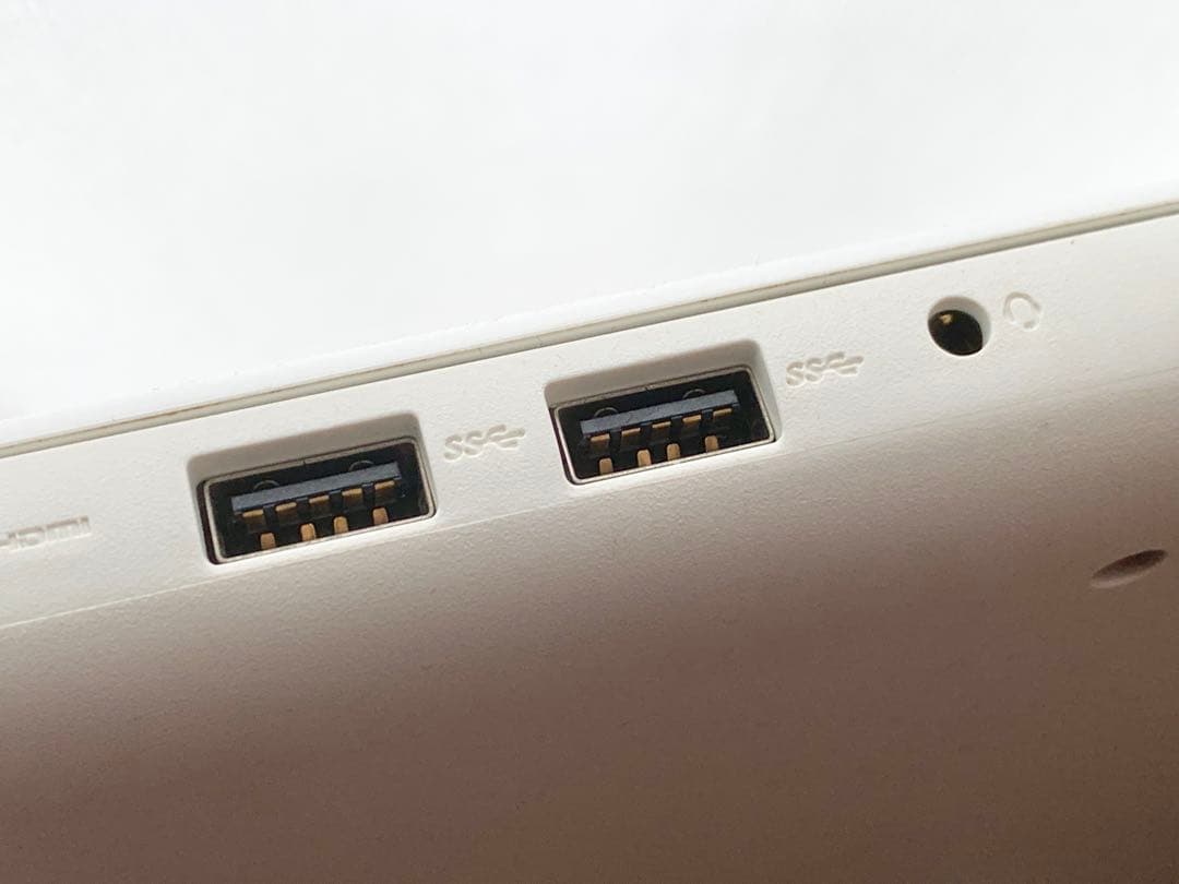 その他ノートPC本体 DELL Inspiron 15 5567