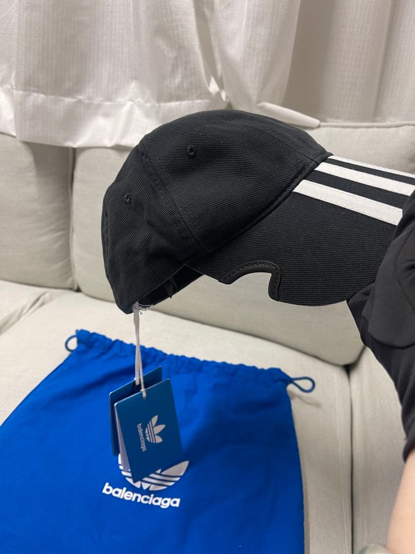 新品未使用balenciaga adidasベースボールキャップブラック