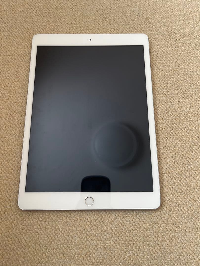iPad7世代　32GB シルバー