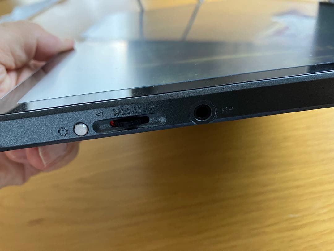 15.6インチ 4Kモバイルモニター　タッチパネル対応