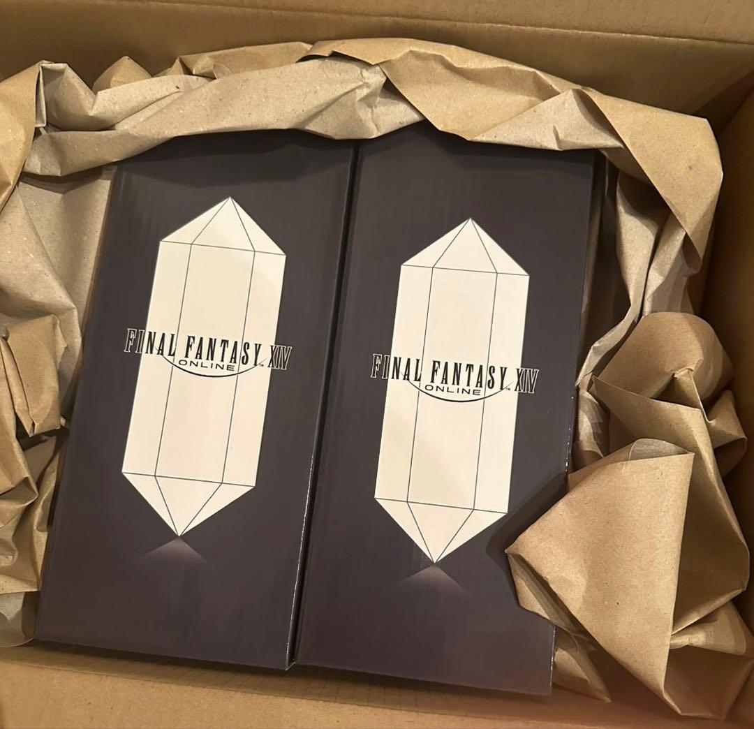 ファイナルファンタジーXIV LEDライト 光のクリスタル　2個セット