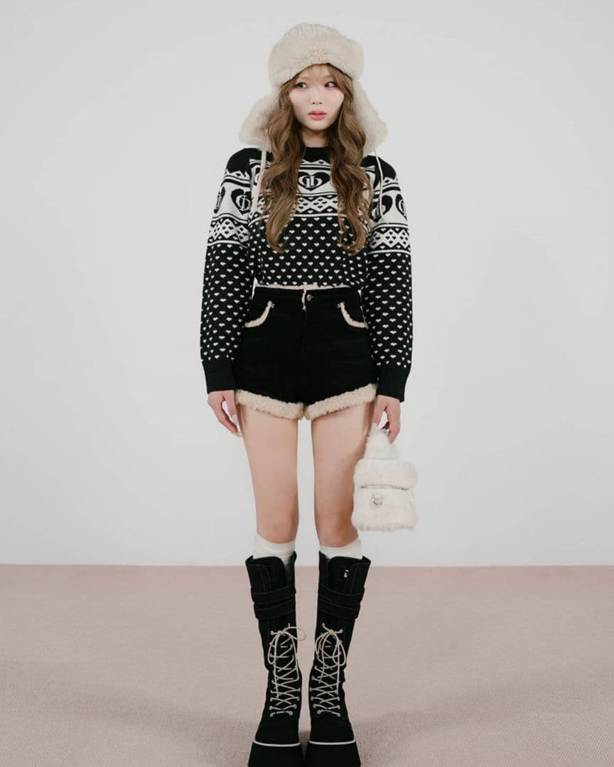 新品未使用 ダーリッチ ポイントボアコーデュロイショートパンツ 【S】