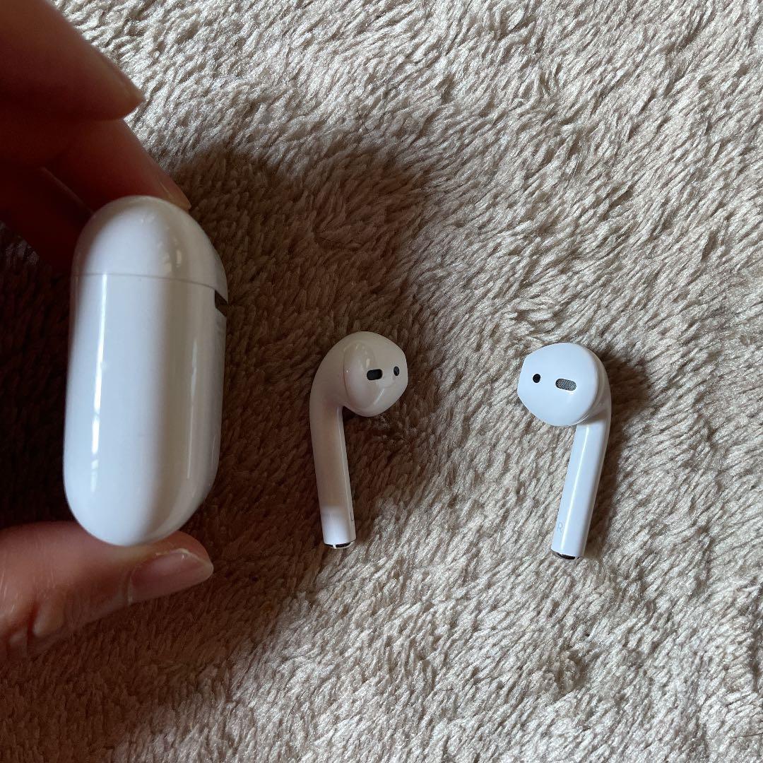 APPLE MV7N2J/A airpods 第二世代　アイフォンエアポッズ