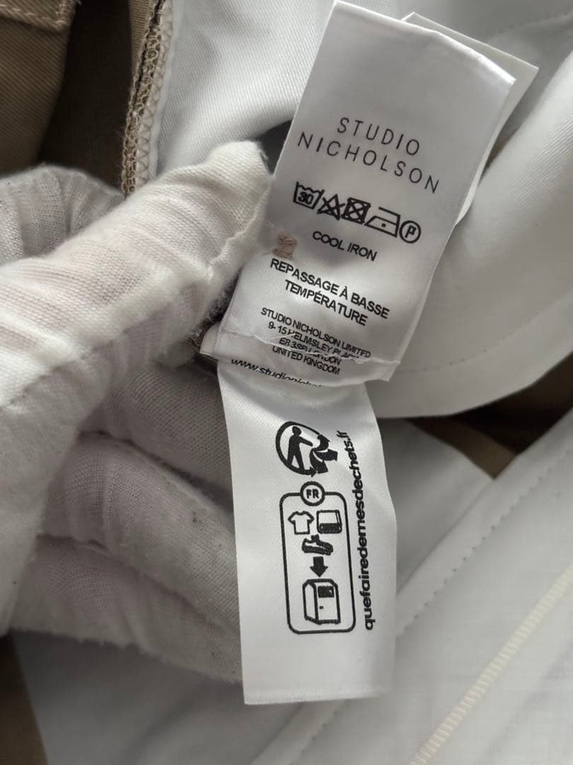スタジオニコルソン　ソルテ　プリーツワイドパンツ　チノパンツ