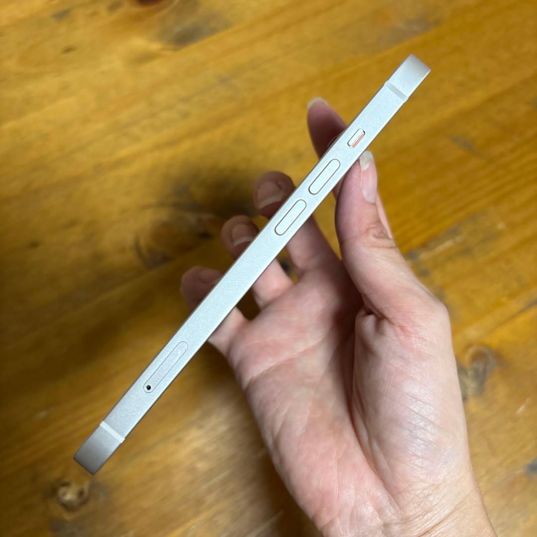 iPhone 13 128GB 美品 バッテリー85％　ホワイト