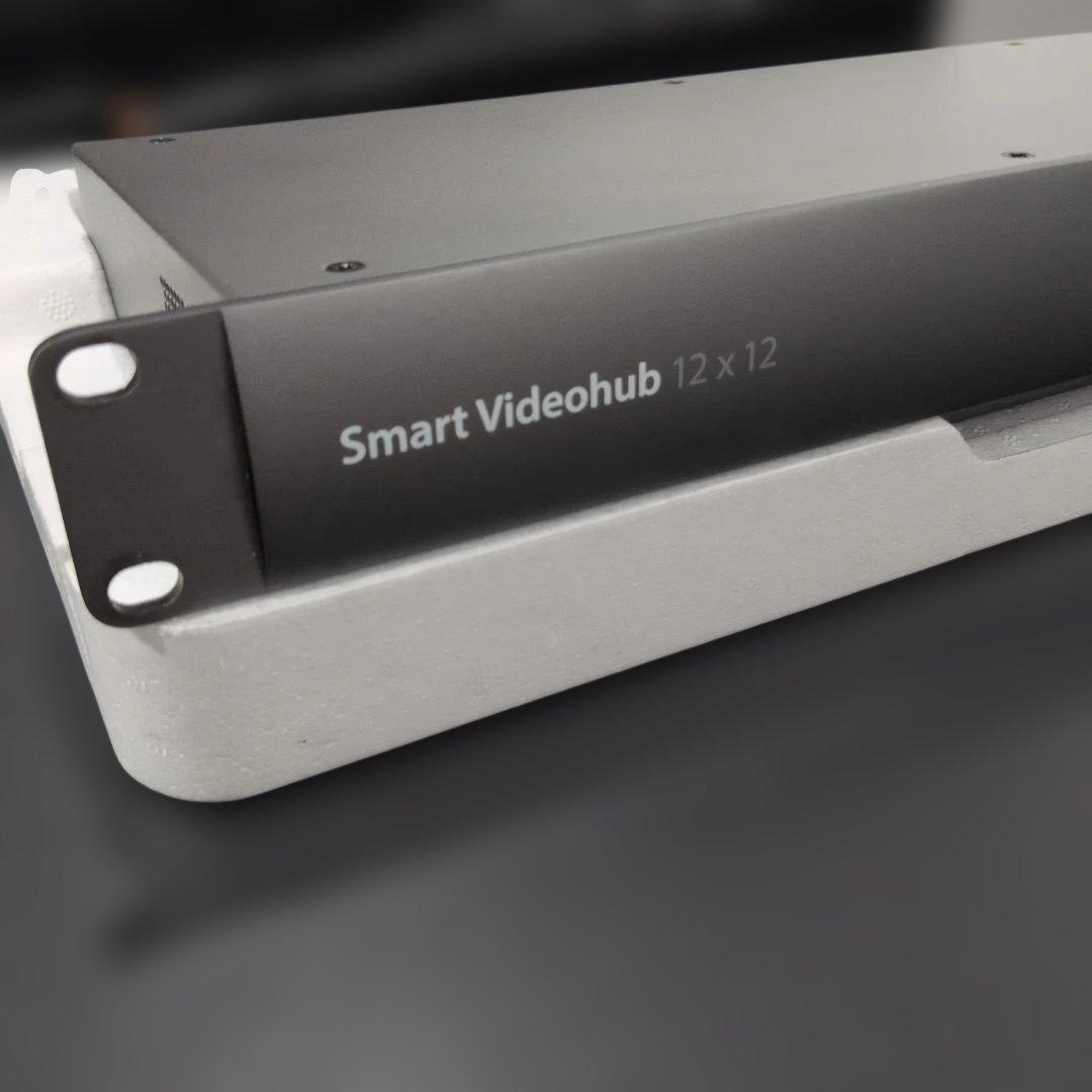 分配器・切替器 Blackmagicdesign Smart Videohub 12x12