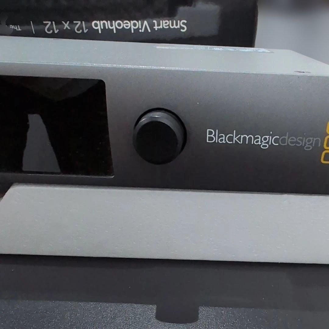 分配器・切替器 Blackmagicdesign Smart Videohub 12x12
