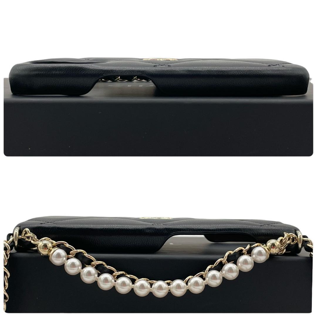 【未使用】シャネル ラムスキン チェーンショルダー付 iphoneケース