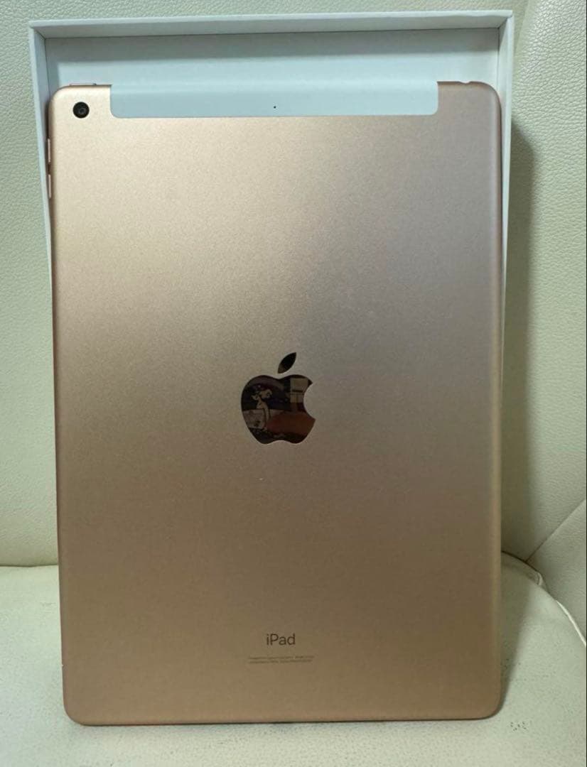 【美品】iPad 第8世代 32GB Wi-Fi+Cellular ゴールド