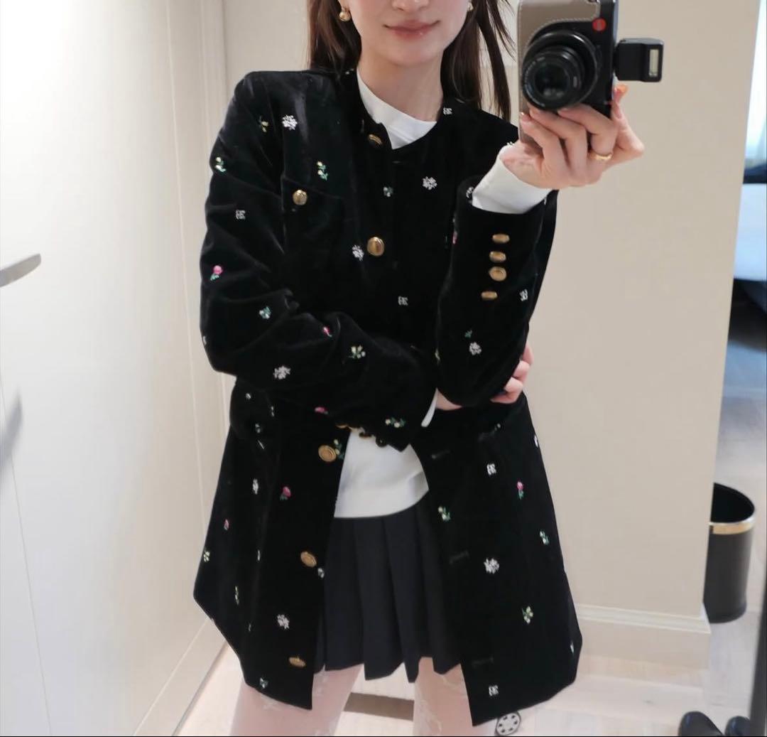 Bibiy 刺繍付き黒ジャケット