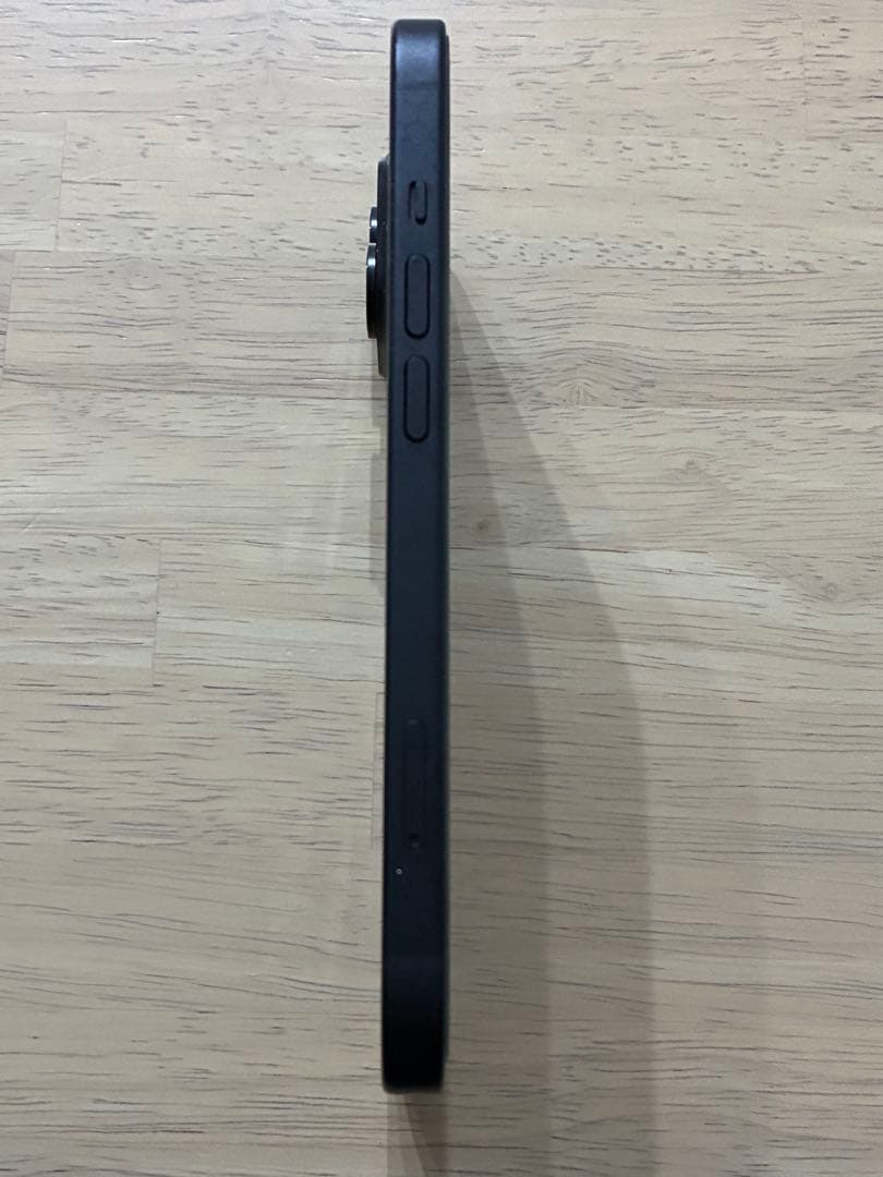 Apple iPhone 15 256GBブラック 本体 充電ケーブル付き