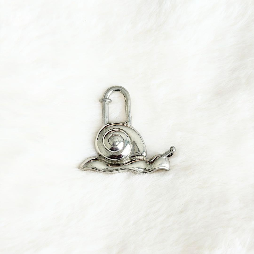 j*)様 HERMES（エルメス）　カデナ　1995年　カタツムリ　ホワイトゴー