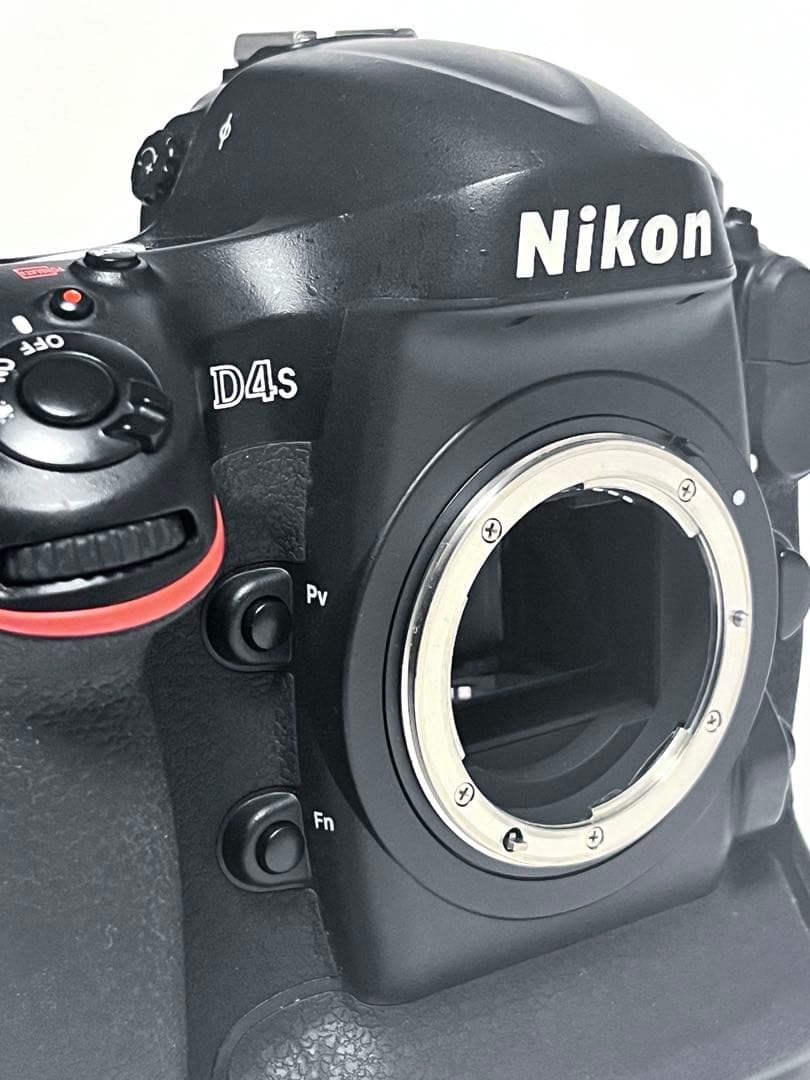 Nikon D4S デジタル一眼レフカメラ シャッター回数47000回