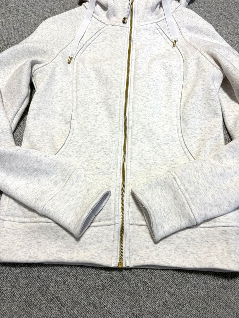 ルルレモン　lululemon　Scuba Hoodie　パーカー　サイズ4
