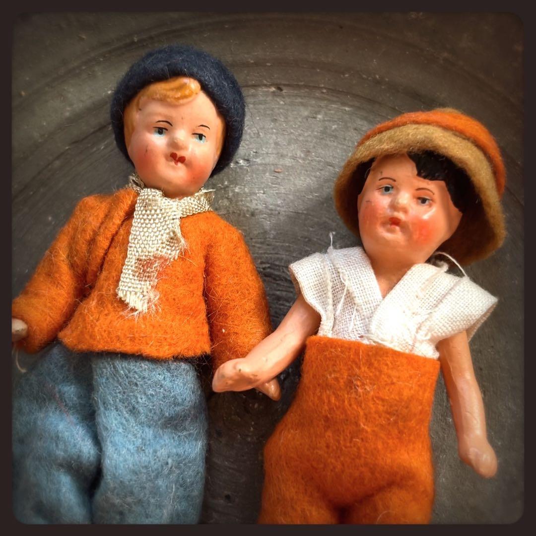 ヴィンテージ 小さな兄妹のビスクドール　２体セット ドールハウスドール