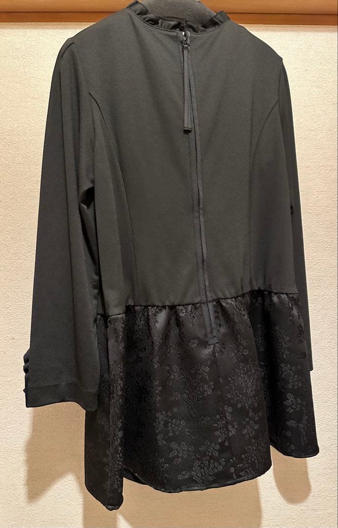 45%offセール新品 Super Beauty 今季ものタグ付きチェニック42