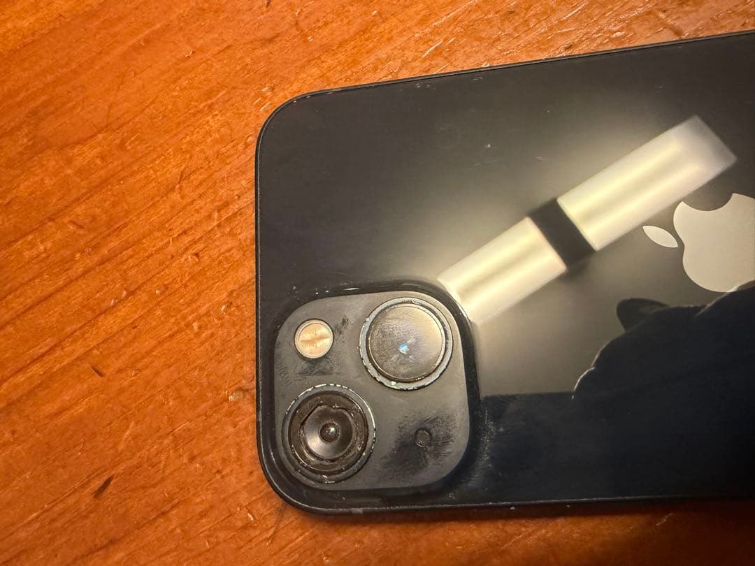 Apple iPhone 13 本体