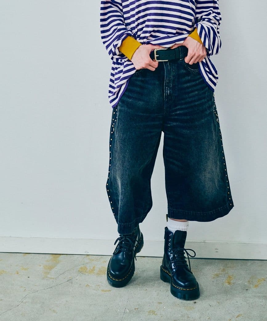 お値下げ最終今季RNA★スタッズラインルーズカットレングスパンツ