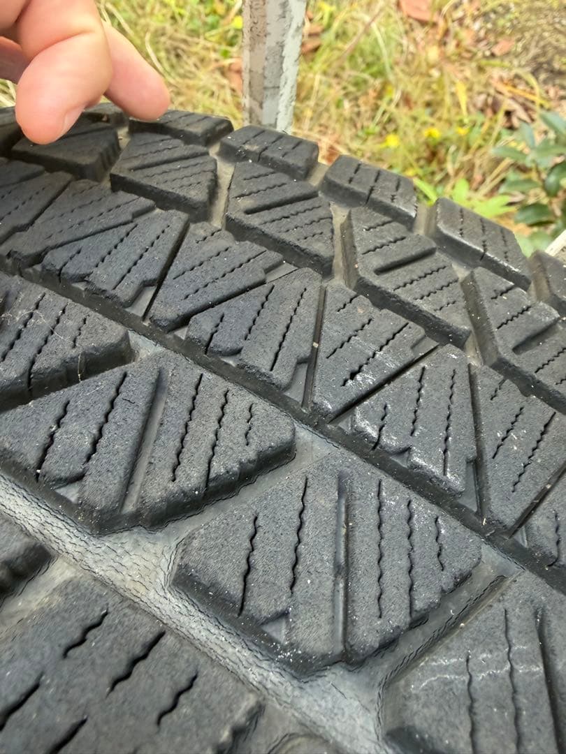 溝◎ブリヂストン 225/65/17 4本セットまだまだ使えます