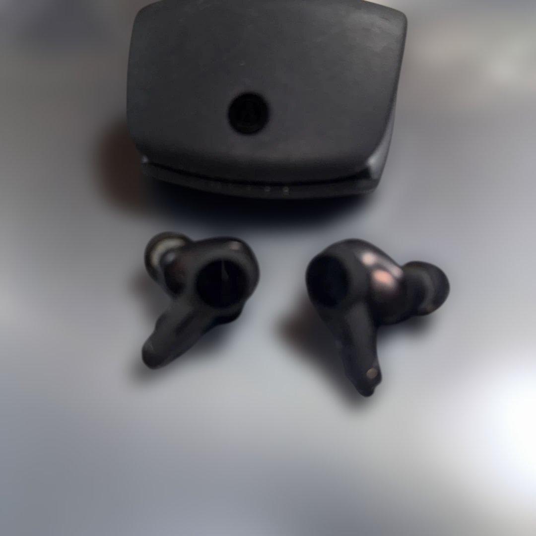 g*9様 audio-technicaATH-TWX9ワイヤレスイヤホンblue