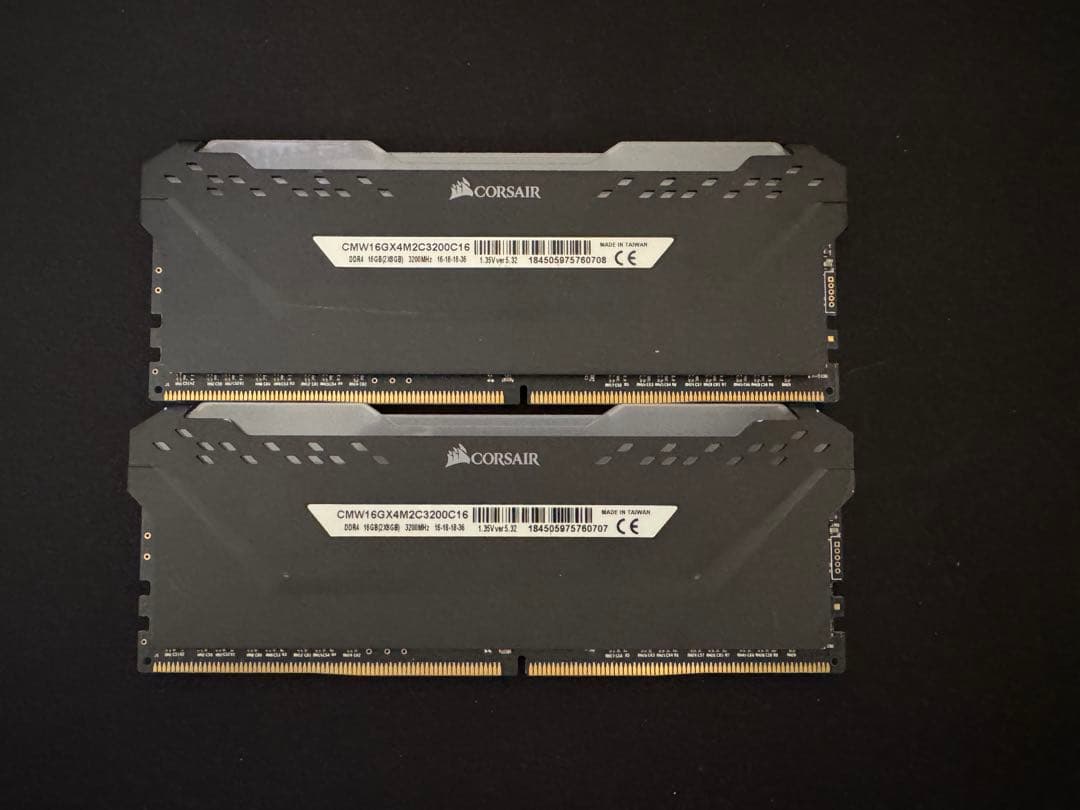 CORSAIR VENGEANCE RGB PRO DDR4 3200 8G×2