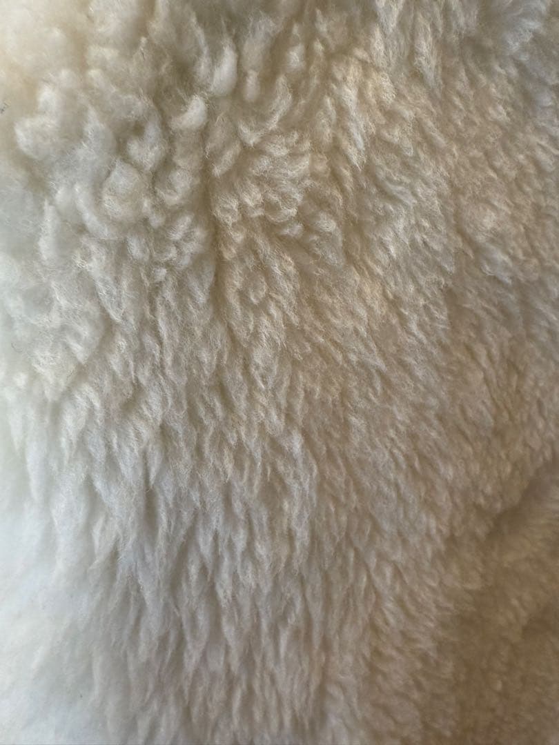 リラクス　ホワイト　ムートンジレ