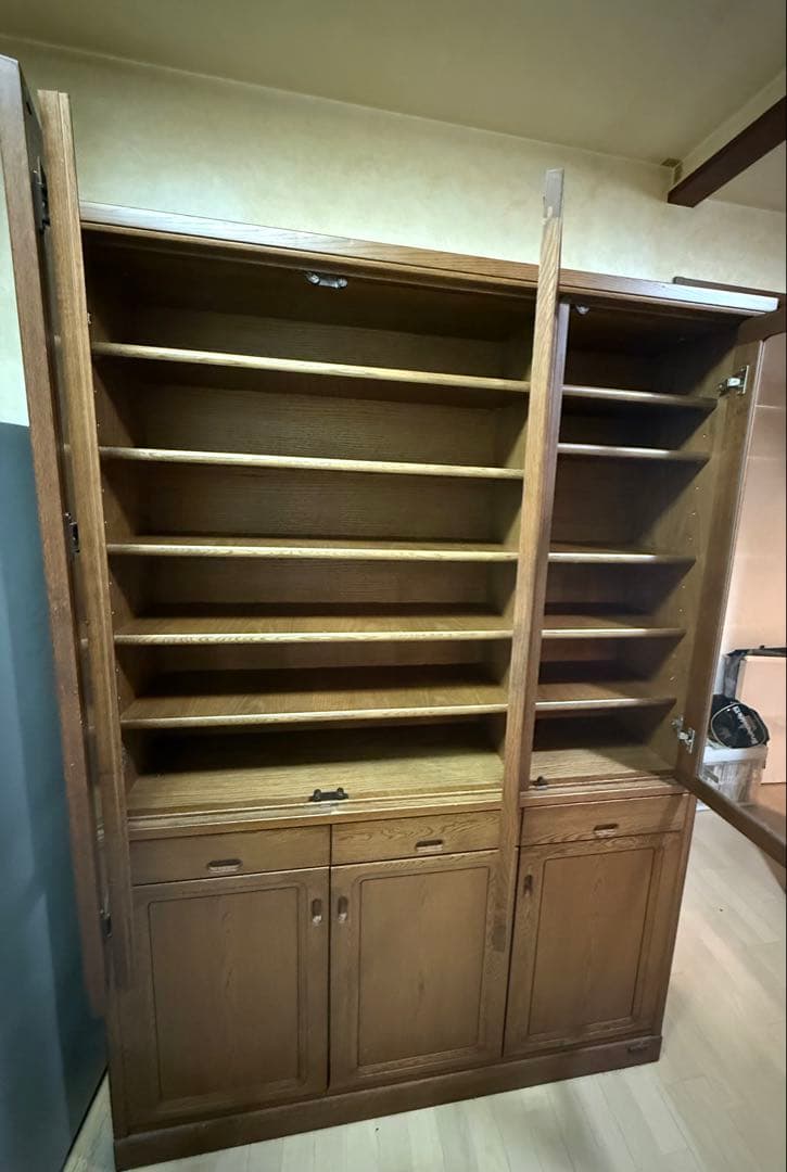 府中家具 食器棚 食器収納 引き戸 ガラス扉 楢材 無垢 木製 キッチン収納