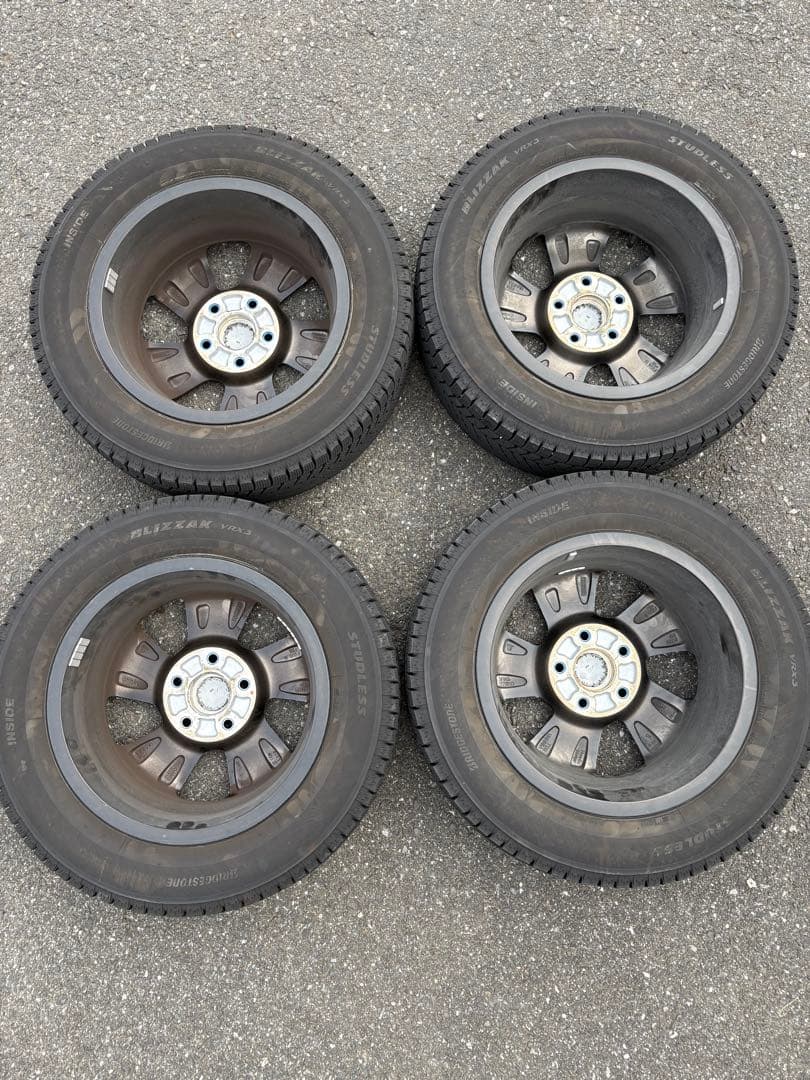 FREED純正アルミ、ブリヂストンBLIZZAK VRX 3スタッドレスセット