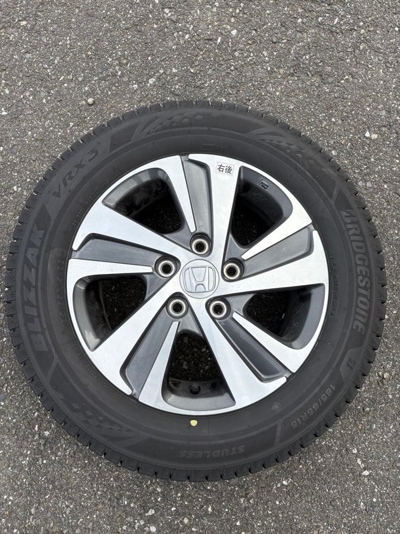 FREED純正アルミ、ブリヂストンBLIZZAK VRX 3スタッドレスセット