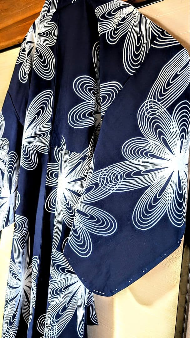 浴衣/未使用しつけ付き/手縫/日本製/注染/藍/紺白/綿/肩当て付