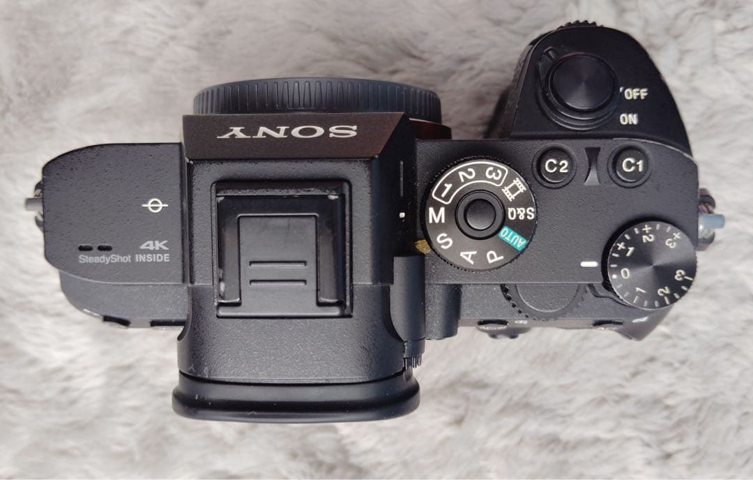 SONY α7R III ミラーレス一眼 本体　おまけに128GBメモリカード付